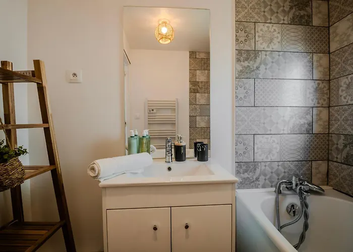 Holiday home Maison Segrais - 6 Pers - Jardin - Vaugueux - Abbaye