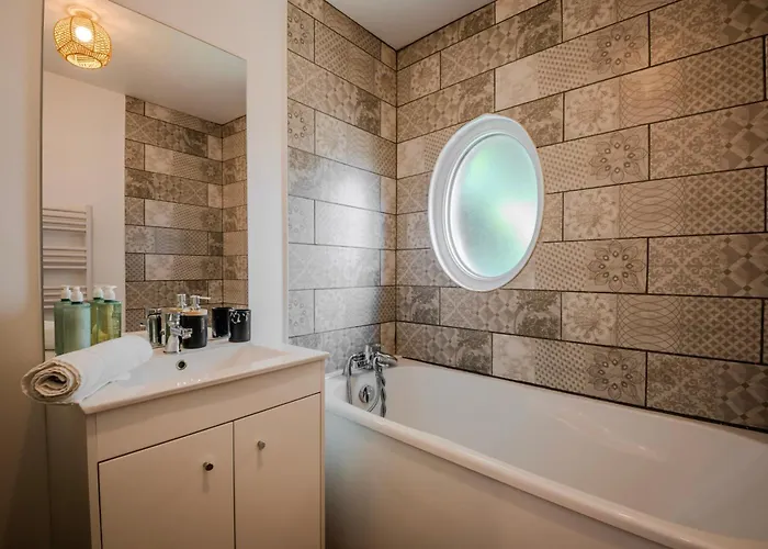 Maison Segrais - 6 Pers - Jardin - Vaugueux - Abbaye * Caen